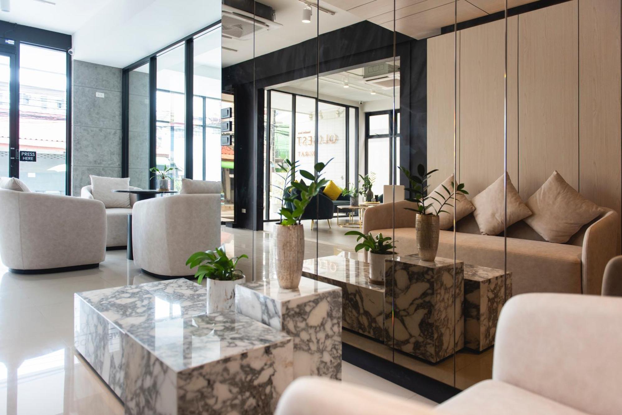 ناخون راتشاسيما Qlosest Hotel المظهر الخارجي الصورة